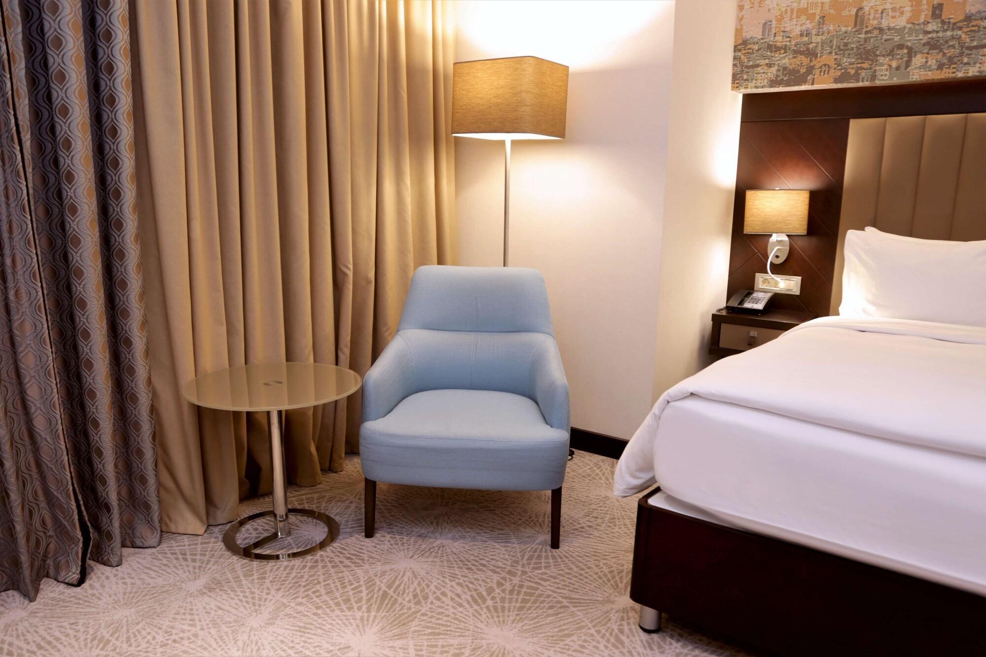 Doubletree By Hilton Istanbul Umraniye Hotell Eksteriør bilde A room at the hotel