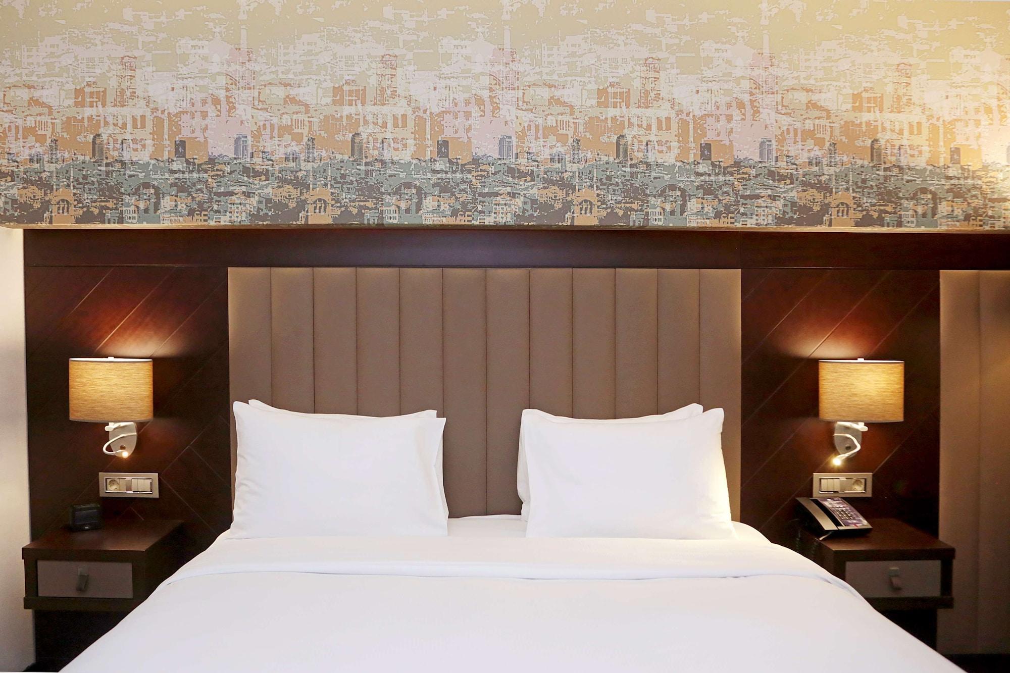 Doubletree By Hilton Istanbul Umraniye Hotell Eksteriør bilde A bedroom at the hotel