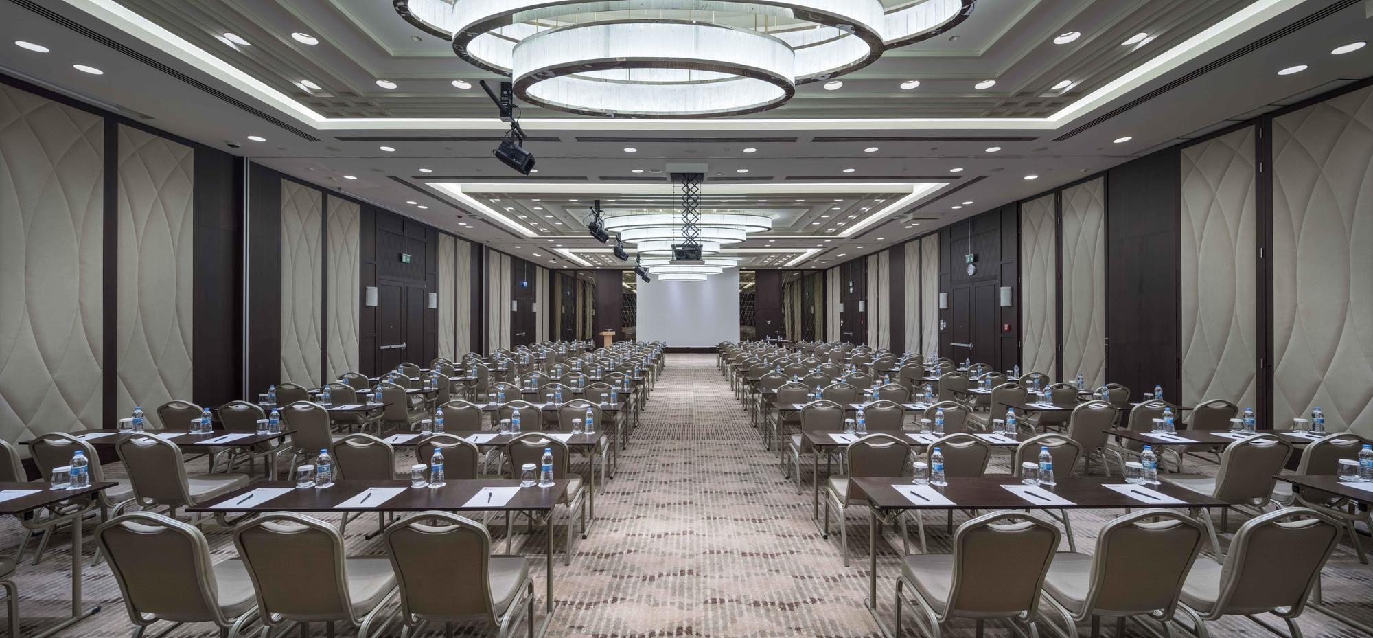 Doubletree By Hilton Istanbul Umraniye Hotell Eksteriør bilde Meeting room